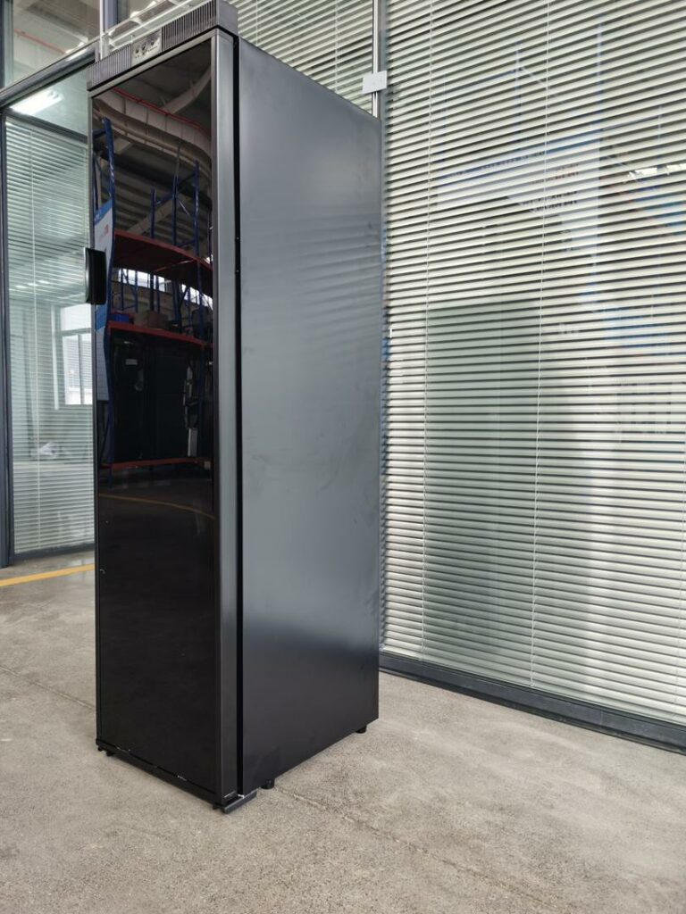 Réfrigérateur 150 L avec congélateur – 149×41×56 cm - 45W - 12/24/230v - Vanlife - Store