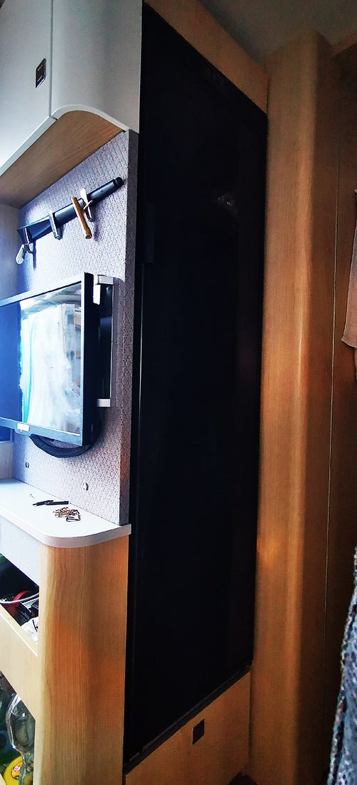 Réfrigérateur 150 L avec congélateur – 149×41×56 cm - 45W - 12/24/230v - Vanlife - Store